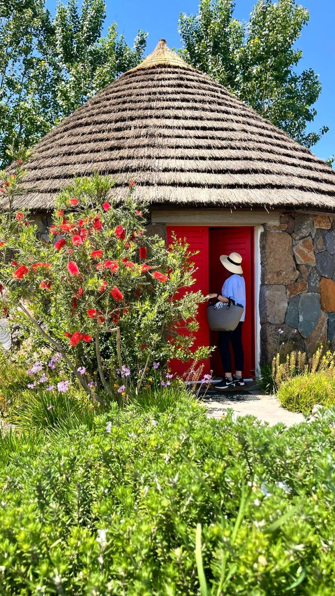 Is Cheas Wine Farm Boutique Hotel San Vero Milis Exteriör bild