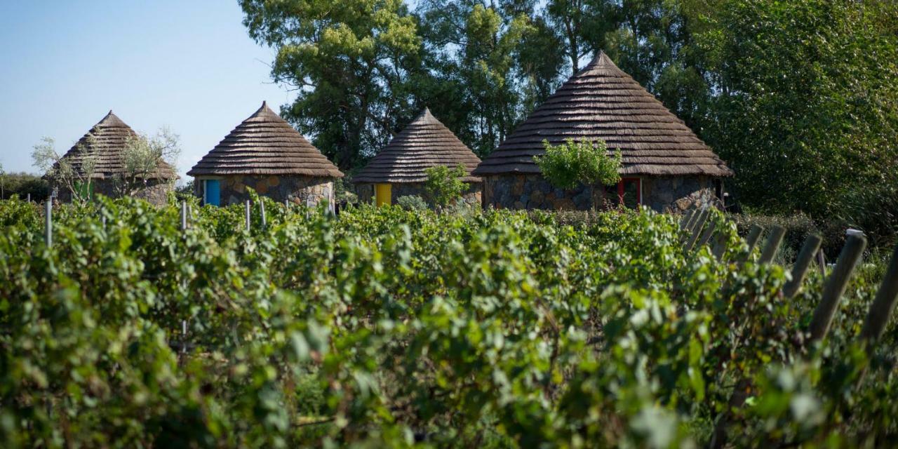 Is Cheas Wine Farm Boutique Hotel San Vero Milis Exteriör bild