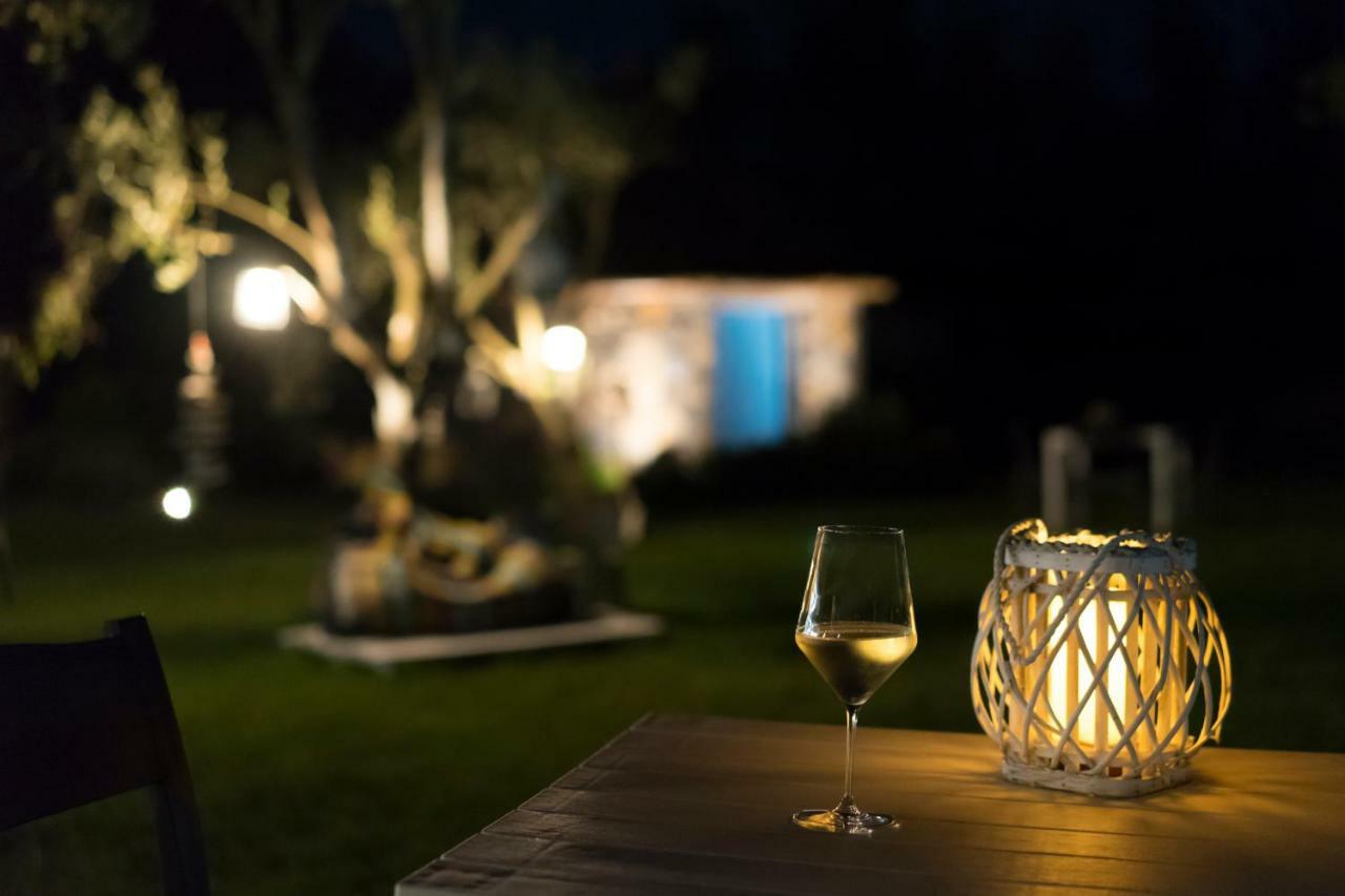 Is Cheas Wine Farm Boutique Hotel San Vero Milis Exteriör bild